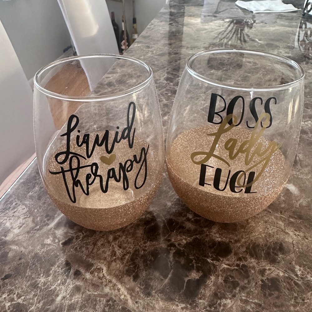 Gold glitter wine glasses